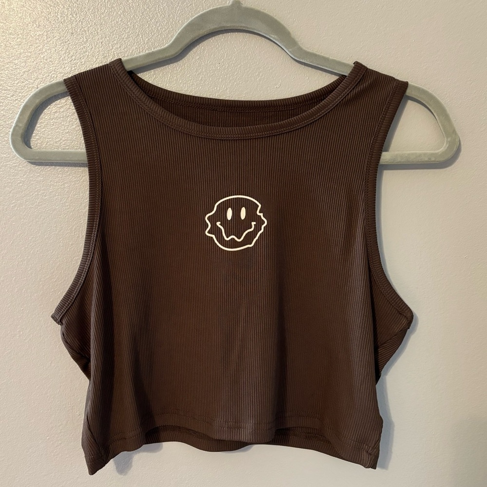 smiley face brown tank size L